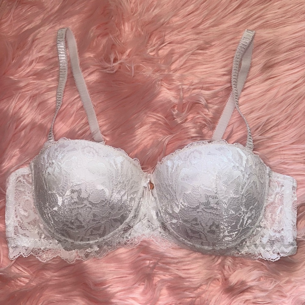 38C Marilyn Monroe bra